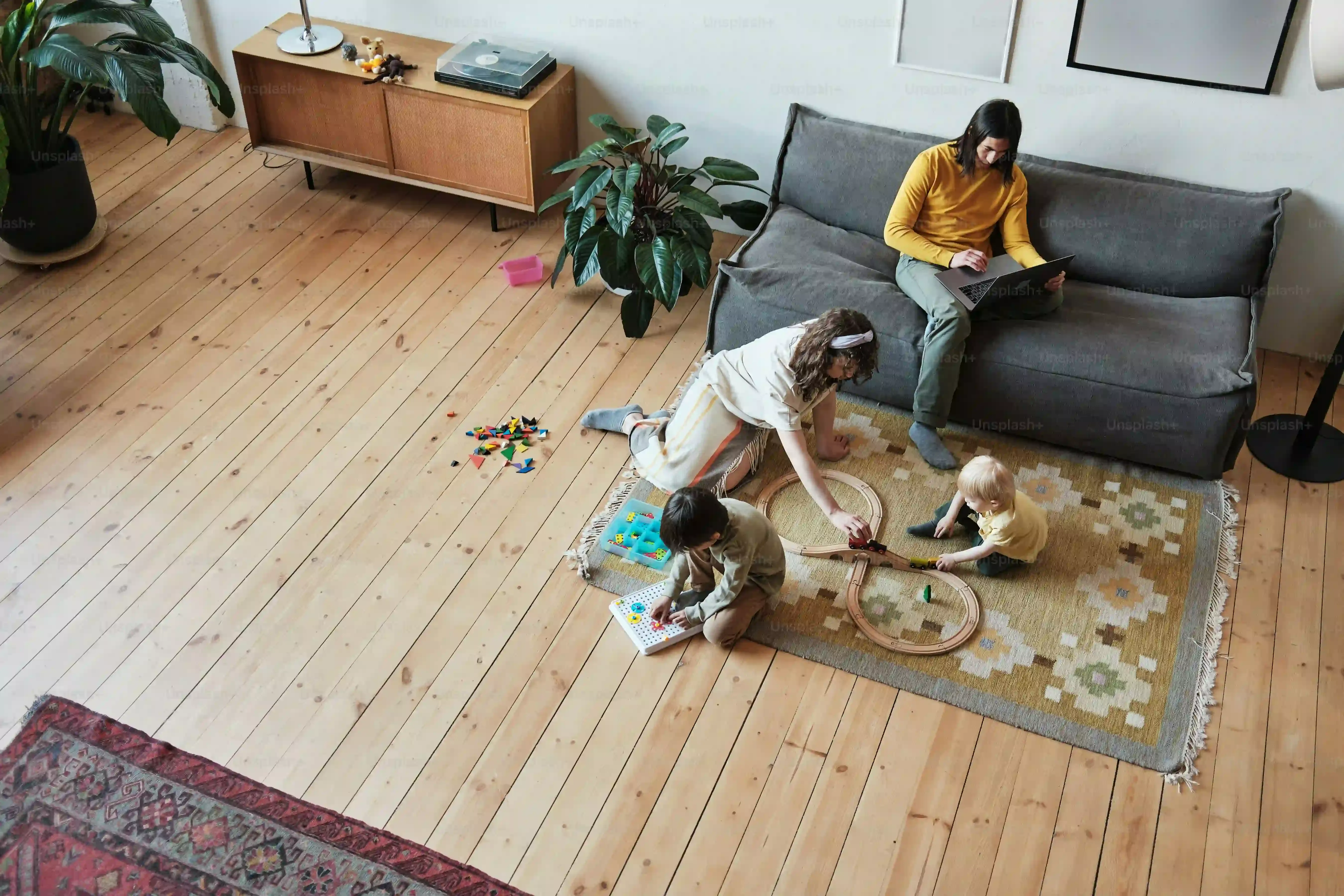 Simple DIY Homemade Dog and Cat Toys from Fleece